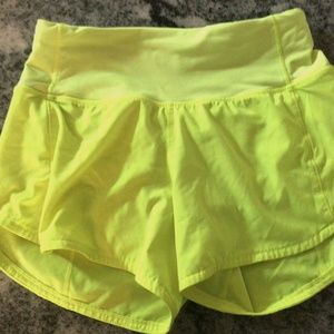 Lululemon 4” shorts
